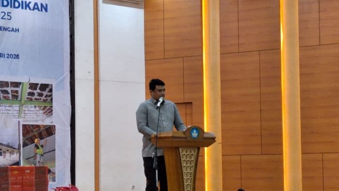 dukung_pemerataan_pendidikan_pemprov_sumut_gratiskan_biaya_sekolah_bagi_siswa_sma_dan_smk_di_nias_