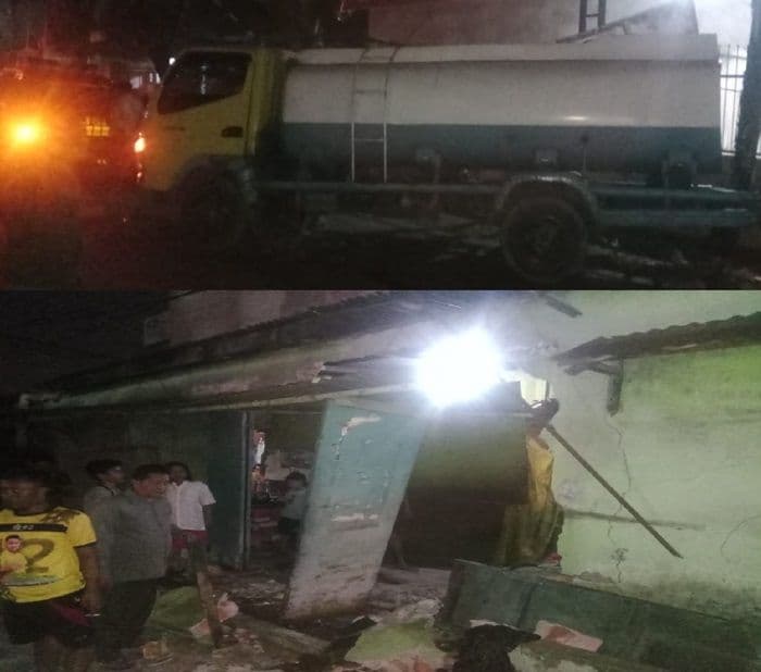 truk_tangki_air_hantam_rumah_warga_di_sunggal_sopir_diduga_belajar_mengemudi