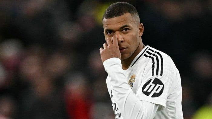 cristiano_ronaldo_minta_real_madrid_beri_kebebasan_pada_kylian_mbappe
