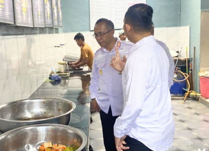 kalapas_iia_labuhan_ruku_pastikan_makanan_warga_binaan_sesuai_standar_