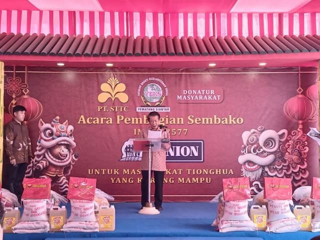 jelang_imlek_2577_pt_sttc_bersama_ybks_dan_donatur_bagikan_sembako_kepada_warga_kurang_mampu