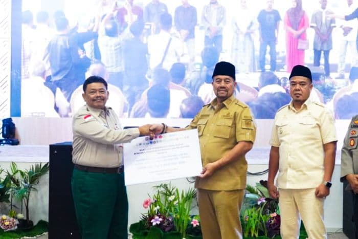 batu_bara_terima_bantuan_perbaikan_84_rumah_senilai_rp186_miliar