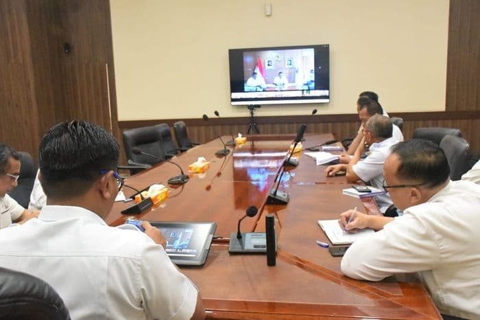 jalan_nasional_dan_provinsi_rusak_disorot_bupati_deli_serdang_minta_kejelasan_kewenangan