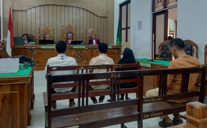 ketua_hingga_bendahara_kpu_tanjung_balai_diadili_didakwa_korupsi_dana_hibah_rp12_miliar
