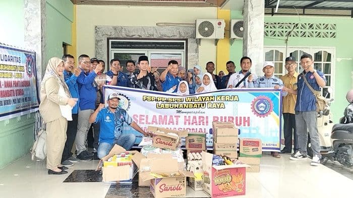 may_day_spsi_labuhanbatu_raya_gelar_aksi_sosial_di_panti_asuhan_aekkanopan