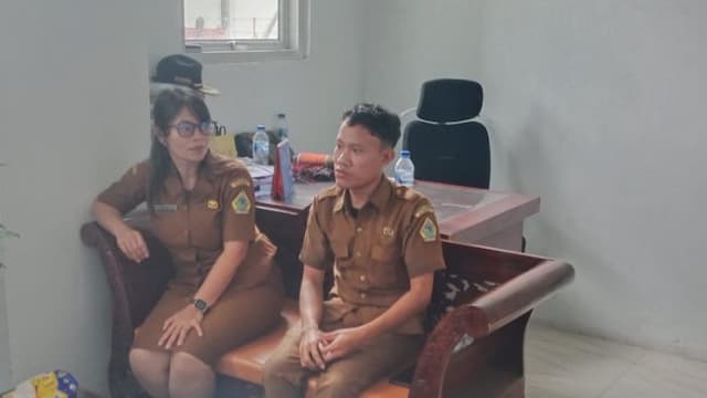 polemik_bantuan_sepatu_di_samosir_pandri_sitanggang_tegaskan_tak_ada_tekanan_dinas