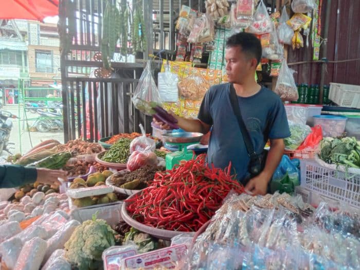 harga_cabai_merah_dan_andaliman_kompak_turun_di_laguboti