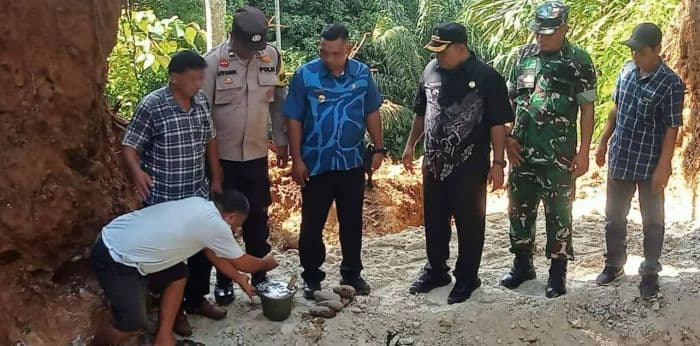 pembangunan_jembatan_gantung_merah_putih_penghubung_dua_desa_di_langkat_dimulai