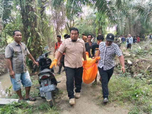 pria_pencari_ikan_ditemukan_tewas_di_kebun_sawit_galang_diduga_tersengat_alat_setrum