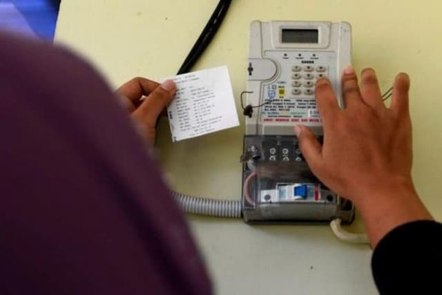warga_medan_keluhkan_token_listrik_cepat_habis_pln_pastikan_tarif_tidak_naik
