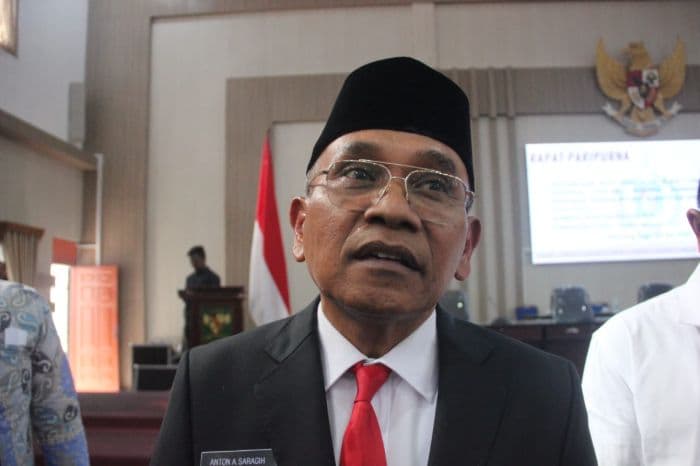 bupati_simalungun_copot_jabatan_dua_kadis_masalah_disiplin
