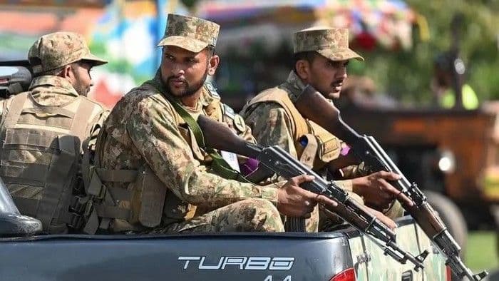 militer_pakistan_tewaskan_30_militan_di_perbatasan_afghanistan