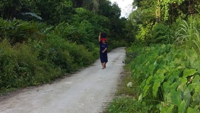 warga_dua_desa_di_kampung_roiroi_nias_utara_krisis_air_bersih