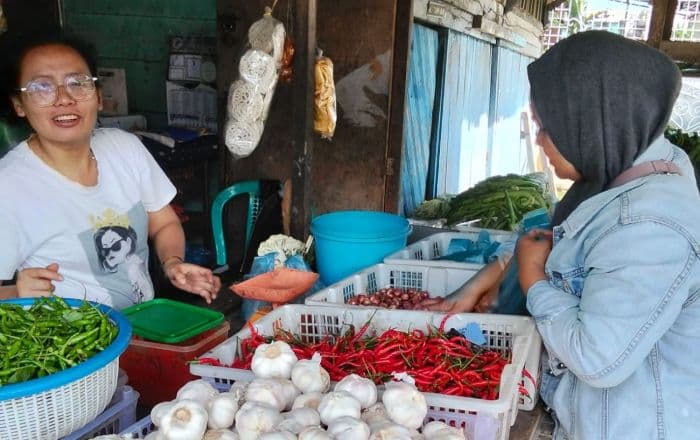 ibu_rumah_tangga_di_sibolga_senang_harga_cabai_turun_