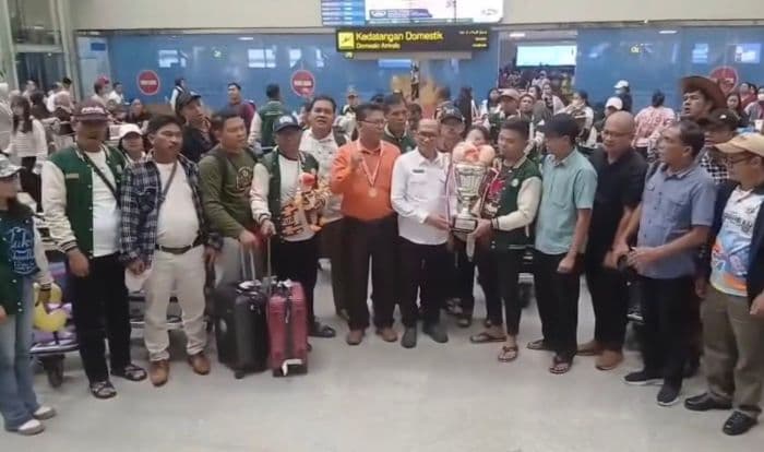 keterbatasan_penerbangan_penyebab_terhambatnya_kepulangan_peserta_pesparawi_sumut_dari_papua