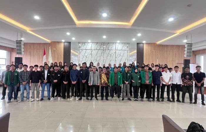 mahasiswa_bahas_reformasi_jilid_ii_tekankan_solusi_nyata_bukan_sekadar_kritik_semata