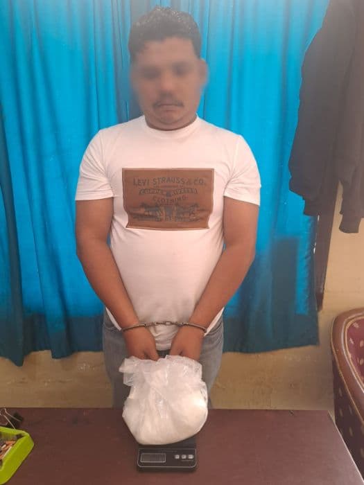 petugas_bandara_silangit_gagalkan_pengiriman_1_kg_sabu_ke_ntb