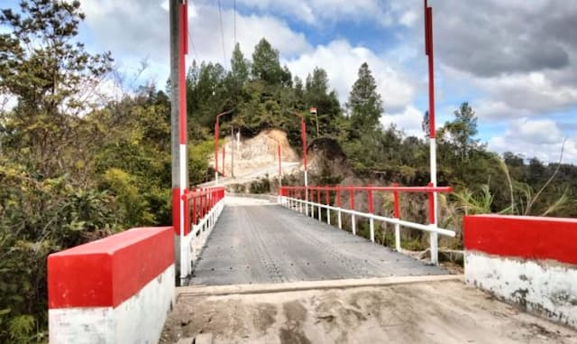 bupati_taput_pastikan_jembatan_hutabulu_dibangun_dengan_dana_apbd_2026