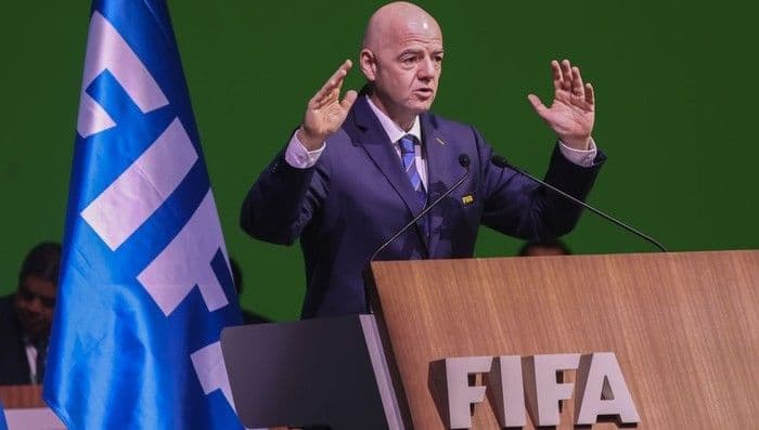 rencana_kenaikan_gaji_presiden_fifa_batal_setelah_usulan_ffe_ditolak