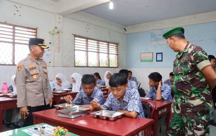 kapolres_tebing_tinggi_program_mbg_merupakan_langkah_positif