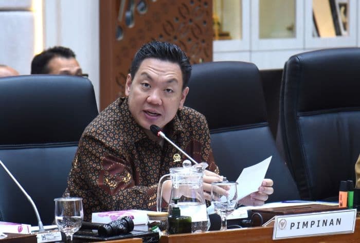50_ribu_orang_jadi_korban_keracunan_mbg_dpr_minta_sistem_dapur_dirombak