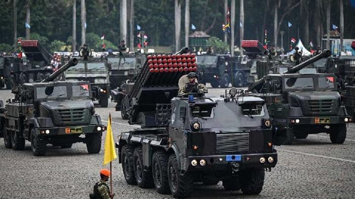 hut_ke80_tni_di_monas_rekayasa_lalin_dan_tarif_transportasi_rp_80