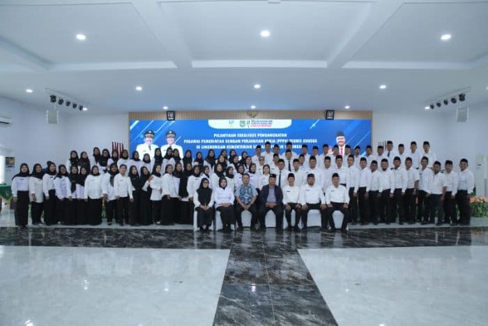sebanyak_83_orang_pegawai_pkh_di_asahan_diangkat_jadi_pppk_kemensos
