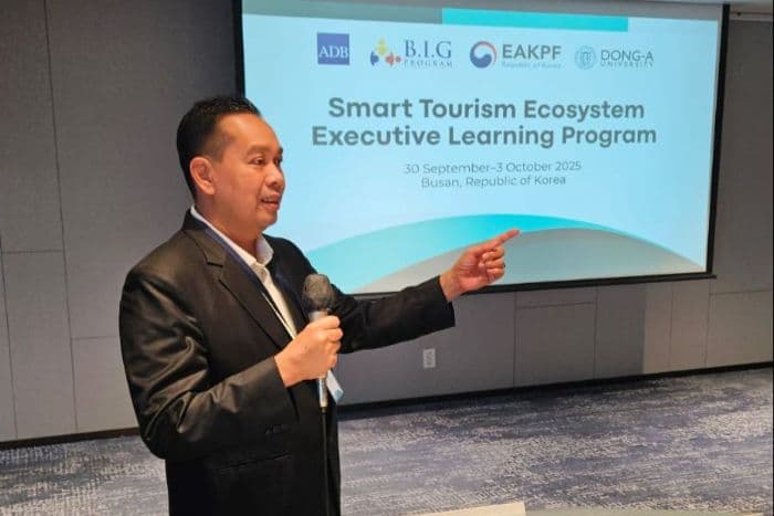 toba_caldera_raih_silver_award_di_ajang_geopark_smart_tourism_asian_development_bank