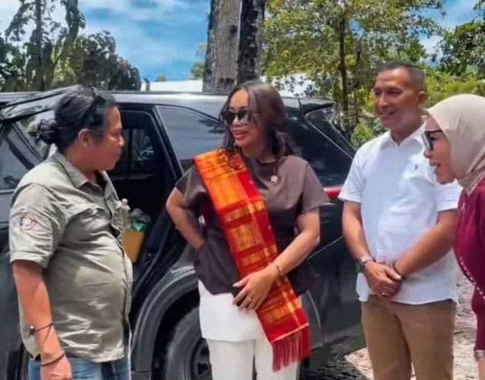 utusan_khusus_presiden_zita_anjani_kagumi_keindahan_alam_tangkahan_di_langkat