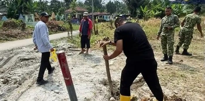 mulai_diukur_pemkab_deli_serdang_pasang_patok_jalan_alternatif_pancur_batu_