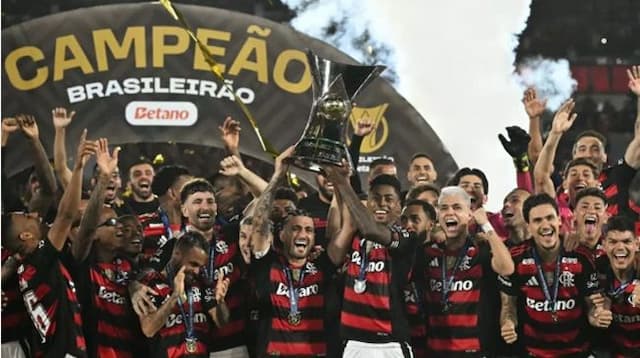flamengo_juara_serie_a_brasil_usai_menaklukkan_copa_libertadores_2025_musim_paling_mengguncang_abad_ini