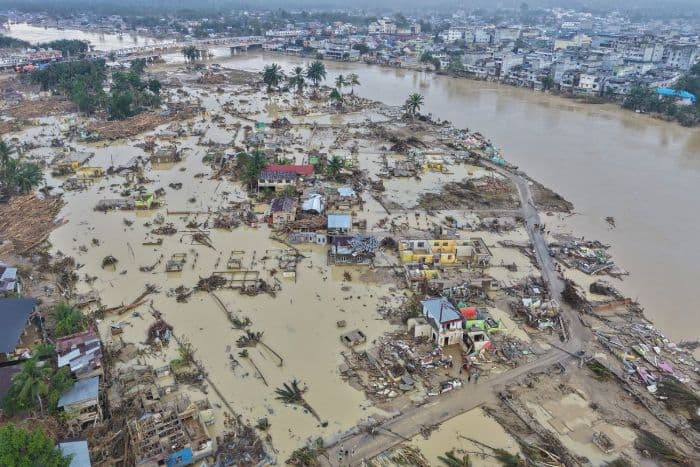 krisis_air_pasca_banjir_bandang_warga_aceh_tamiang_terpaksa_konsumsi_air_sungai_dan_bekas_hujan