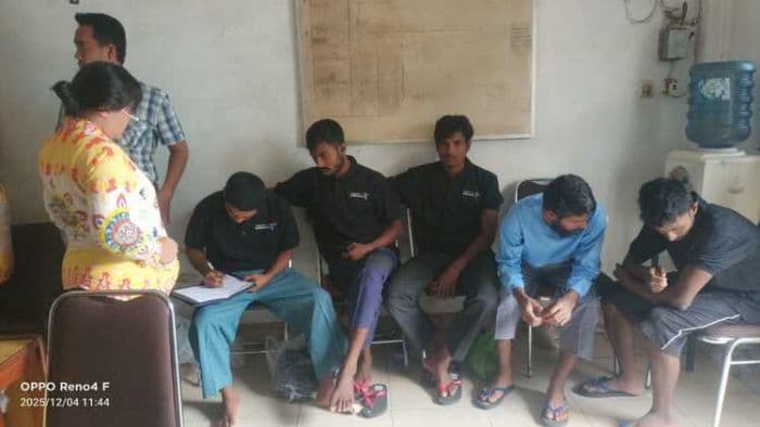 lima_warga_rohingya_terdampar_di_labura_dan_diantar_ke_imigrasi_tanjung_balai