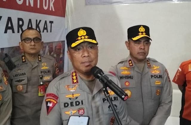 pacabanjir_sumutaceh_wakapolri_kirimkan_mobil_starlink_dan_genset