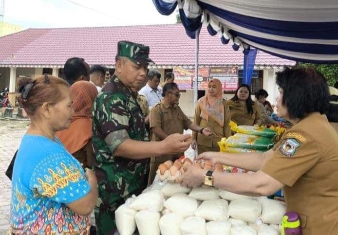 pemko_pematangsiantar_gelar_pasar_murah_nataru_untuk_tekan_inflasi_sembako