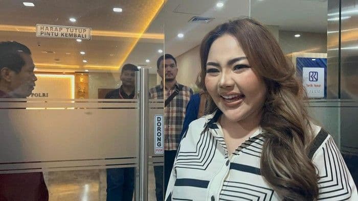 polisi_tangkap_lisa_mariana_terkait_kasus_video_porno_