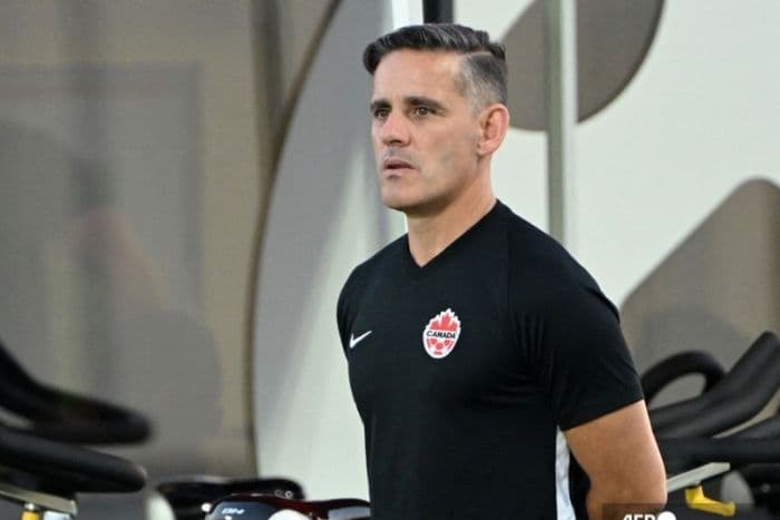 john_herdman_resmi_jadi_pelatih_timnas_indonesia_kontrak_22_tahun_tangani_senior_dan_u23