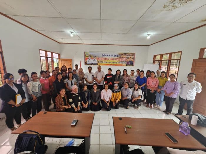 dinsos_pakpak_bharat_gelar_pelatihan_jurusan_bakery_dan_menjahit