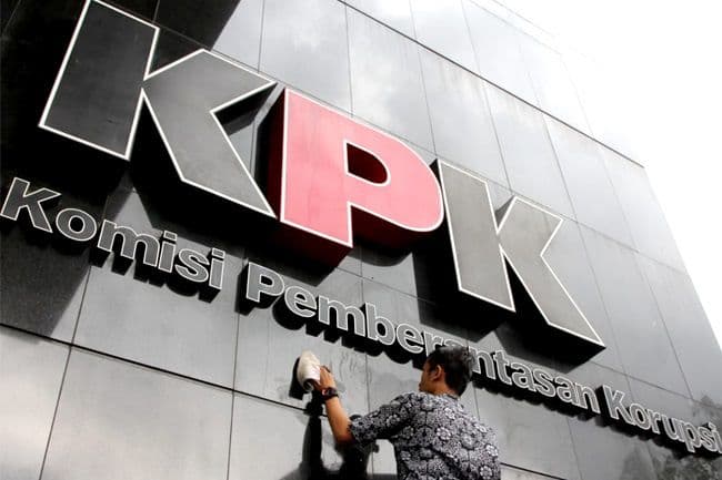kpk_sita_11_mobil_usai_geledah_rumah_ketua_umum_pemuda_pancasila