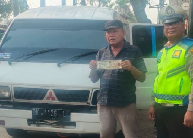 polsek_sunggal_sosialisasikan_operasi_keselamatan_toba_2026_di_terminal_pinang_baris_