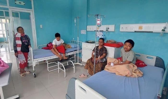 satu_orang_di_dairi_tewas_disambar_petir_saat_berteduh_dua_lainnya_selamat_