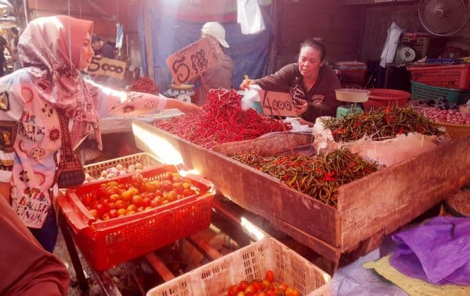 sempat_tembus_rp68000_per_kilogram_harga_cabai_di_siantar_kembali_turun