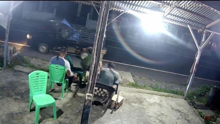 tiga_pria_ditembaki_otk_di_durin_simbelang
