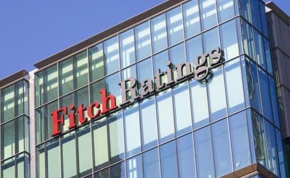 fitch_turunkan_outlook_kredit_indonesia_jadi_negatif_ini_dampaknya_ke_rupiah_dan_investasi