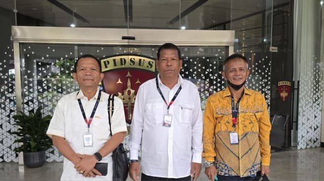 dprd_siantar_laporkan_hasil_penyelidikan_eks_rumah_singgah_covid19_ke_kejagung