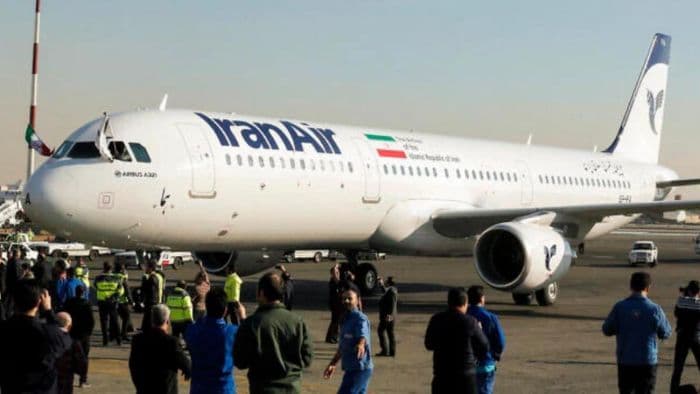 pesawat_iran_air_di_bandara_bushehr_diserang_asisrael