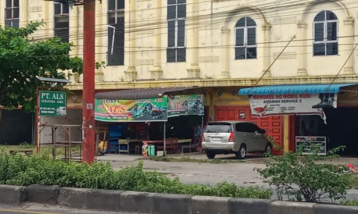 libur_paskah_arus_lalu_lintas_di_tebing_tinggi_ramai_lancarloket_bus_sepi_