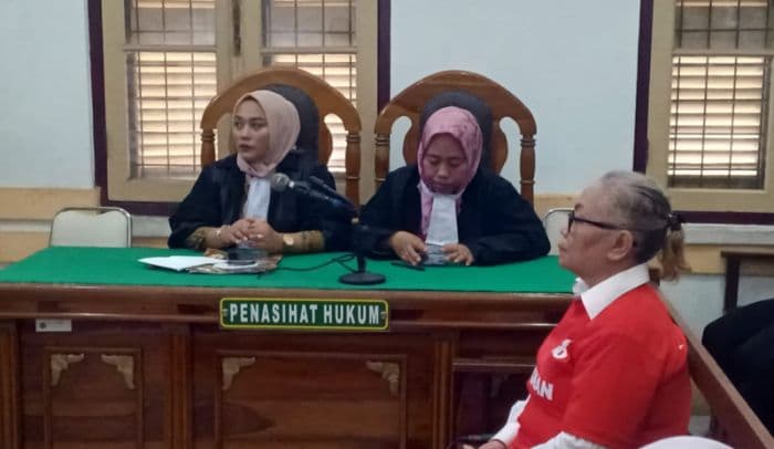 ma_hukum_notaris_tiromsi_sitanggang_20_tahun_penjara_dalam_kasus_pembunuhan_suami_