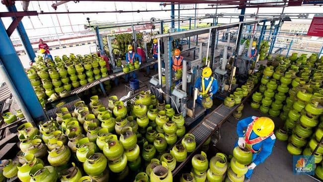 subsidi_bbm_dan_lpg_melonjak_2665_persen