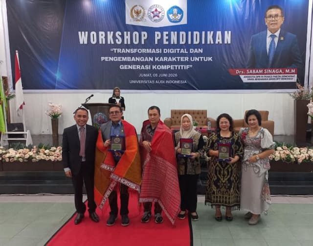 rektor_universitas_audi_indonesia_dorong_mahasiswa_naik_kelas_jadi_pemimpin_perubahan_di_era_digital